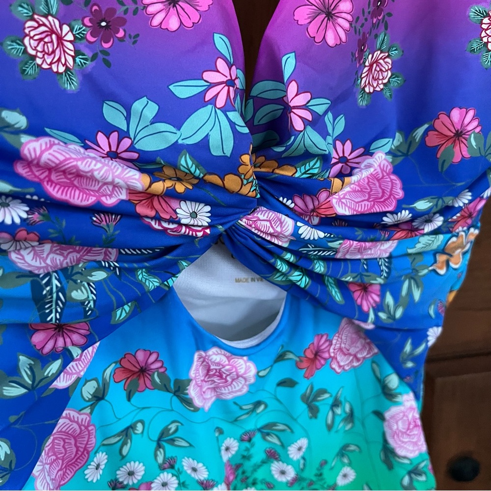 NEW! Johnny Was Sample Tag One‎ Piece Keyhole Swimsuit Size Small - Picture 7 of 7